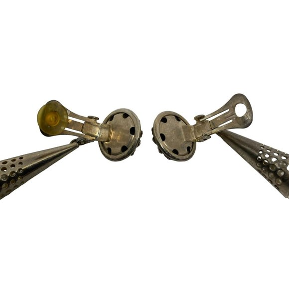 Vintage Drop Silver tone and Faux Pearl Clip on Earrings, Brutalist - Picture 5 of 6